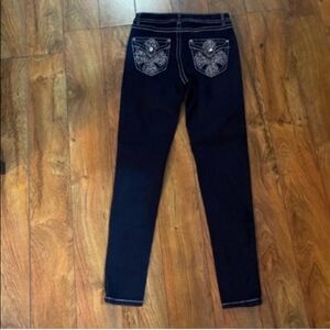 Like New Rebel & Soul Dark Wash Jeans with Embellished Pockets With 31" Inseam